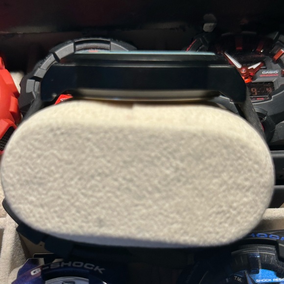 Kenneth Cole Reaction 48mm Men’s Black Watch New - Picture 3 of 4